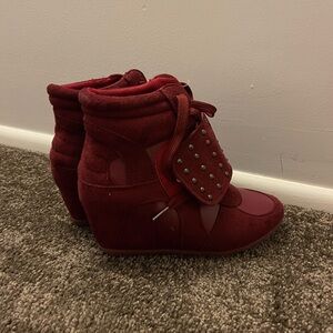 Burgundy Wedge laced up Velcro strap with hardware